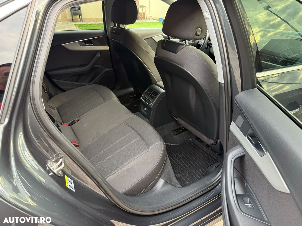Audi A4 2.0 TDI S tronic - 14