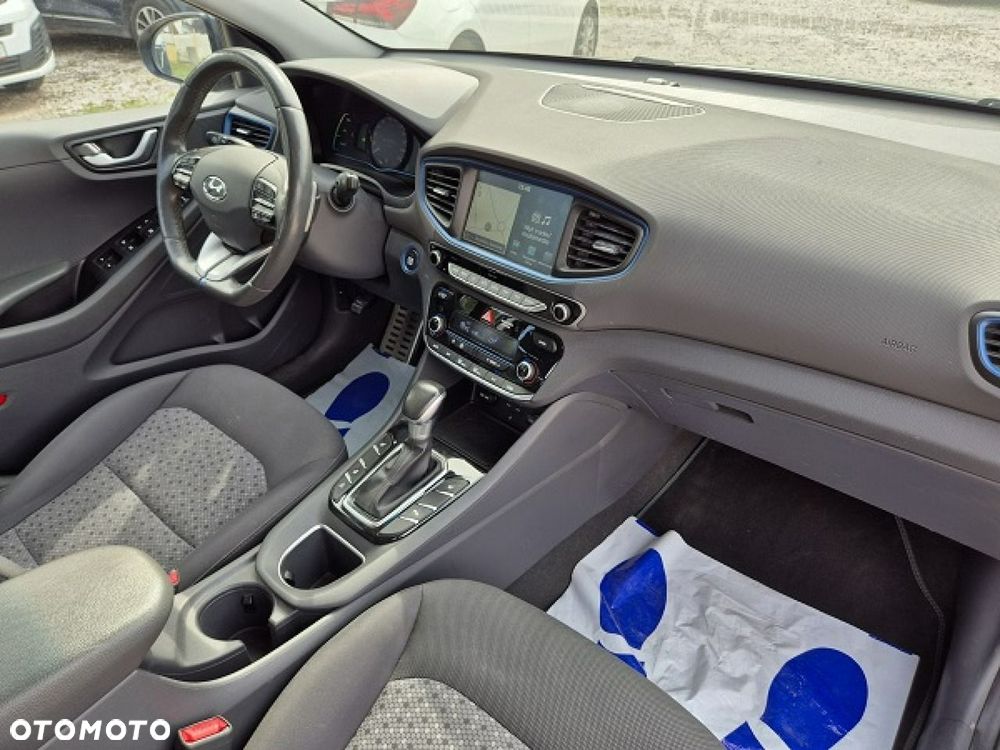 Hyundai IONIQ - 20