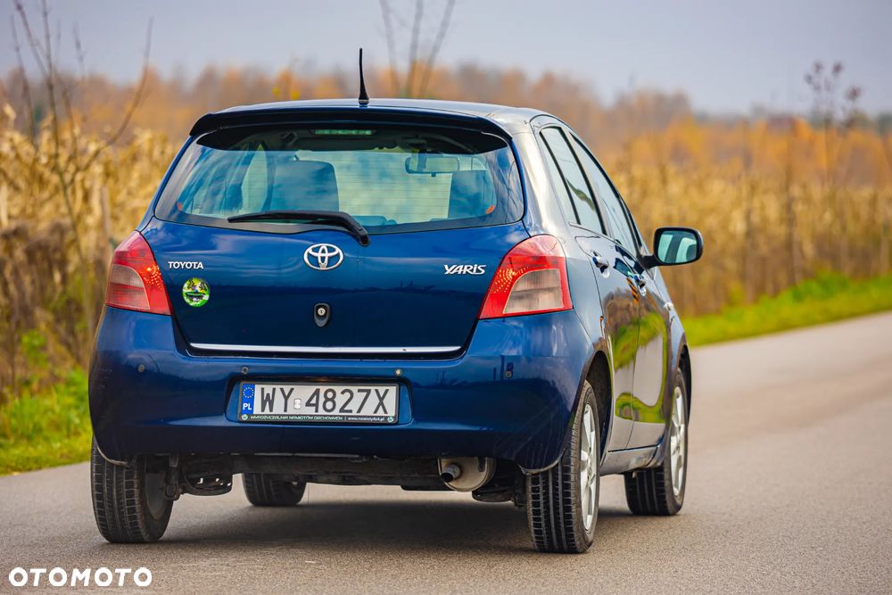 Toyota Yaris - 8