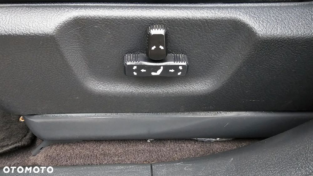 Kia Sorento 2.5 CRDi Escape + - 18