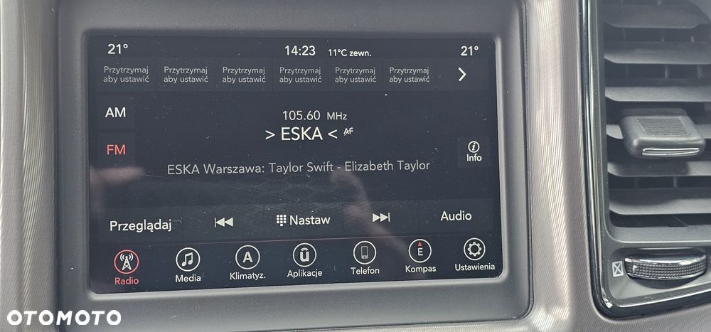 Dodge Challenger - 10