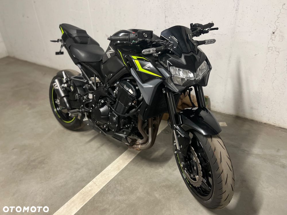 Kawasaki Z 900 - 10