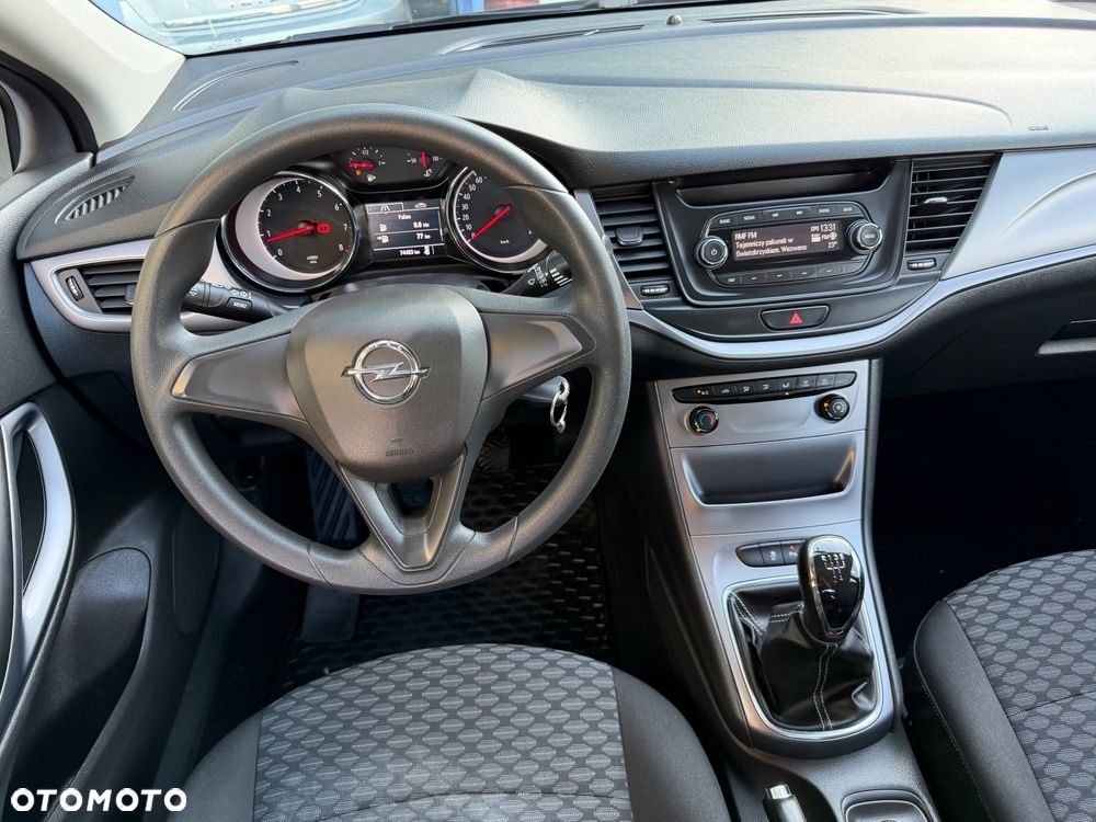 Opel Astra 1.4 Essentia - 17