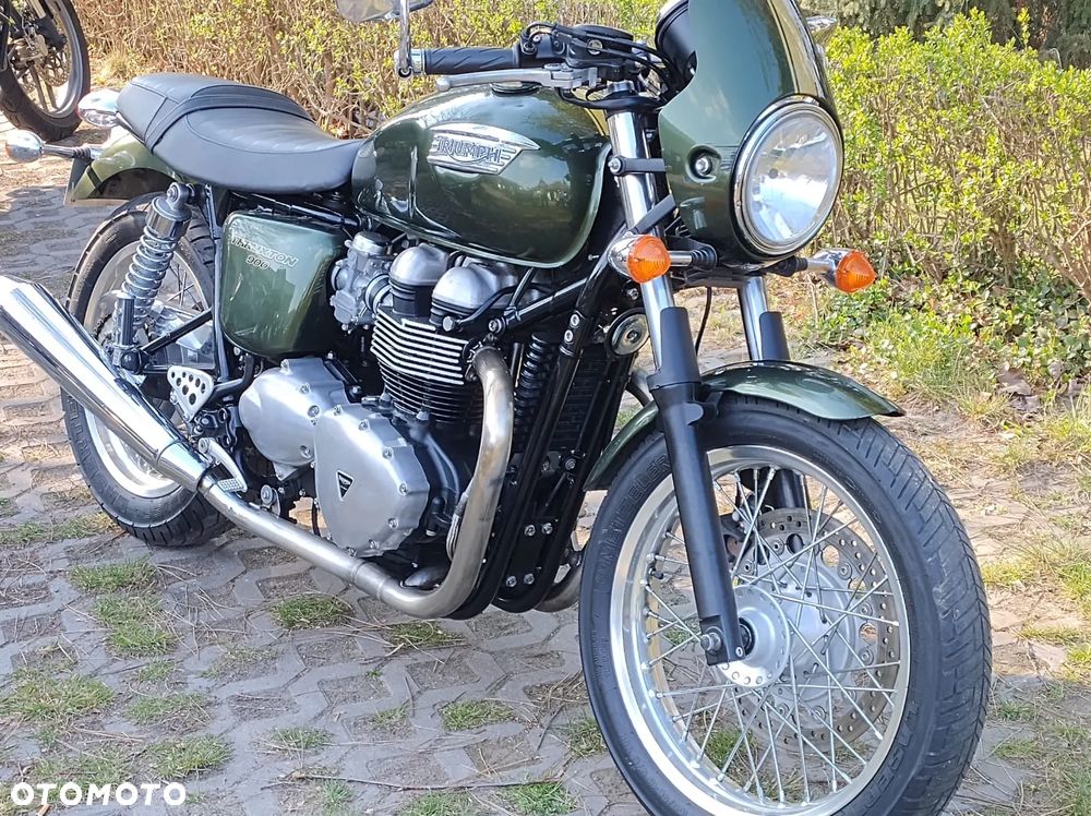 Triumph Thruxton - 1
