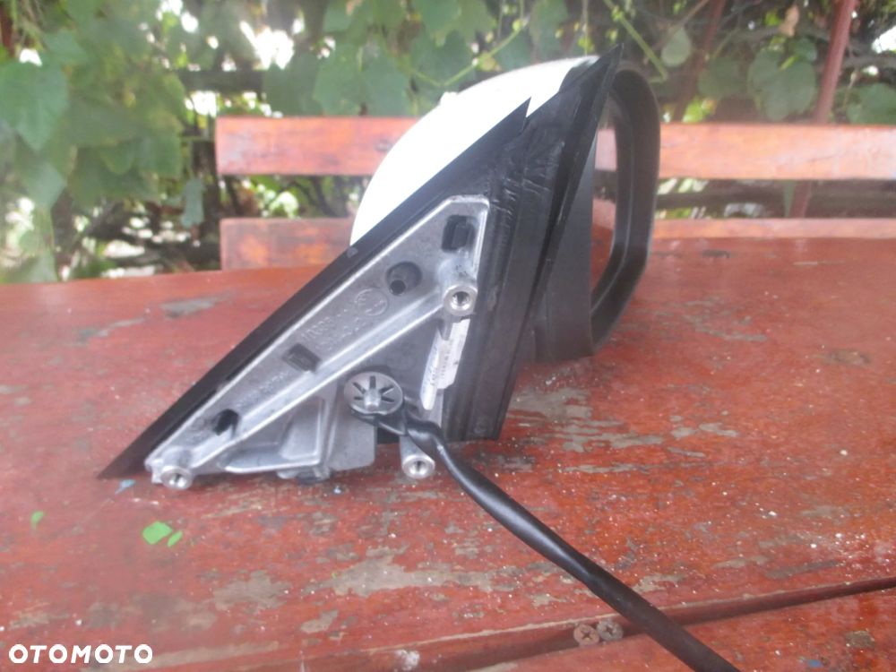 lusterko Skoda Fabia II lift 1026 5Pin Europa - 8