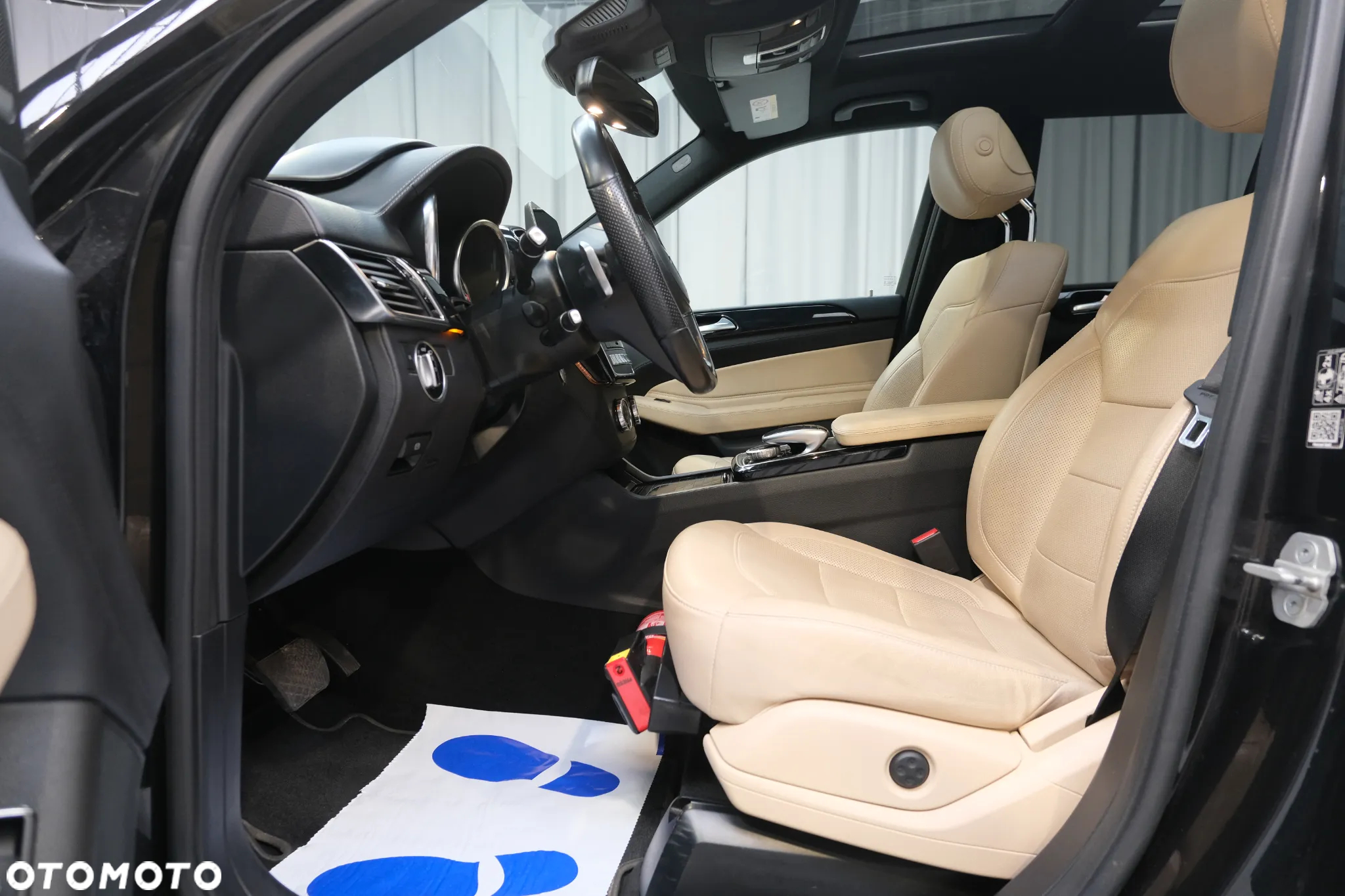 Mercedes-Benz GLS 350 d 4-Matic - 14
