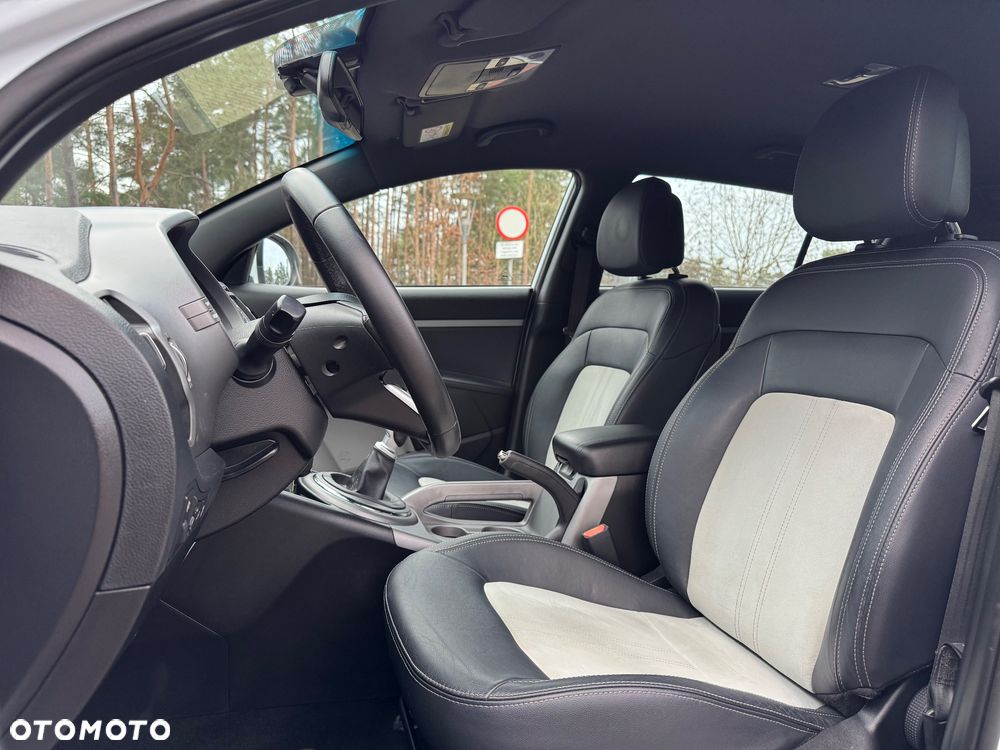 Kia Sportage 1.7 CRDI 2WD Spirit - 10