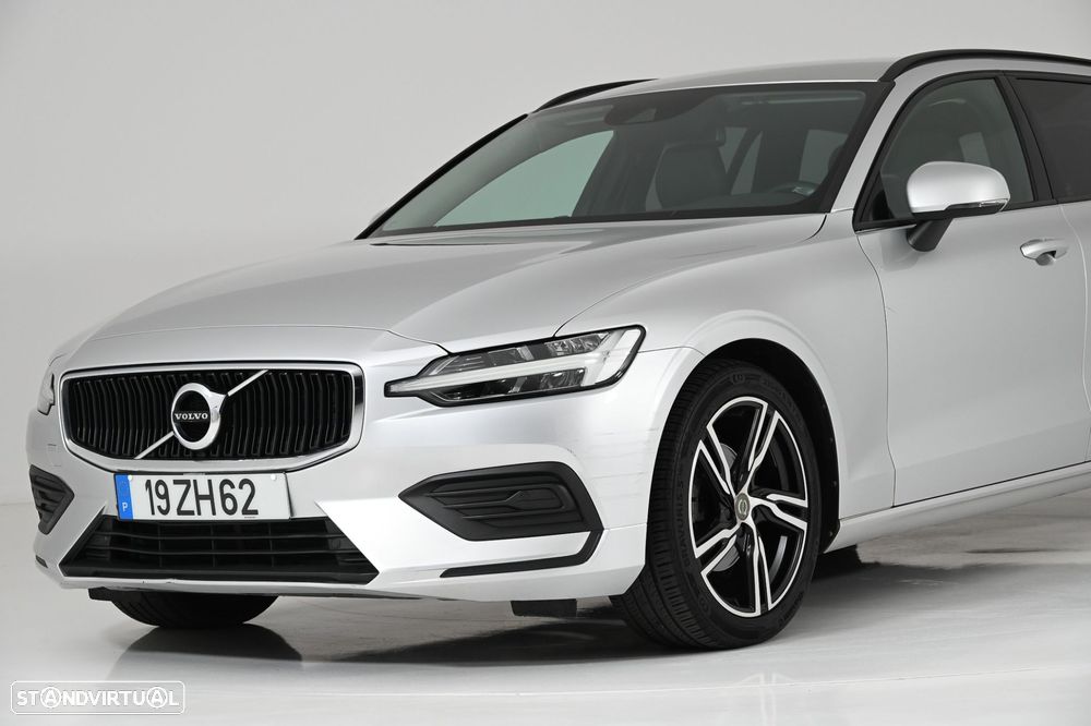 Volvo V60 2.0 D3 Momentum Geartronic - 9