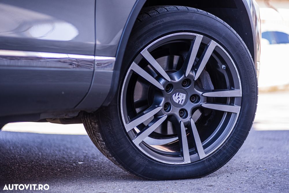 Volkswagen Touareg 3.0 V6 TDI SCR Blue Motion DPF Automatik - 23