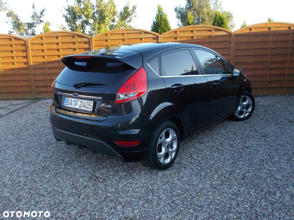Ford Fiesta 1.6 Titanium - 12