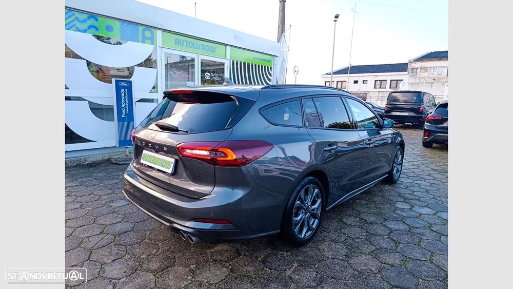 Ford Focus SW 1.0 EcoBoost MHEV ST-Line X - 4