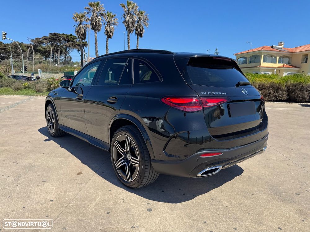 Mercedes-Benz GLC 300 de 4Matic 9G-TRONIC AMG Line Advanced - 4