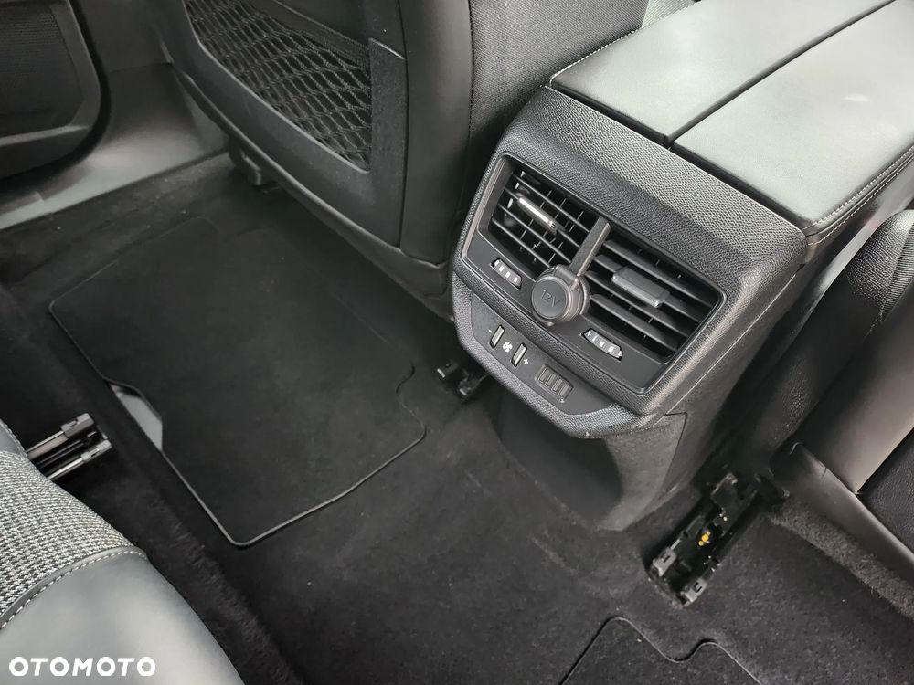 Peugeot 5008 1.2 PureTech Allure S&S - 27