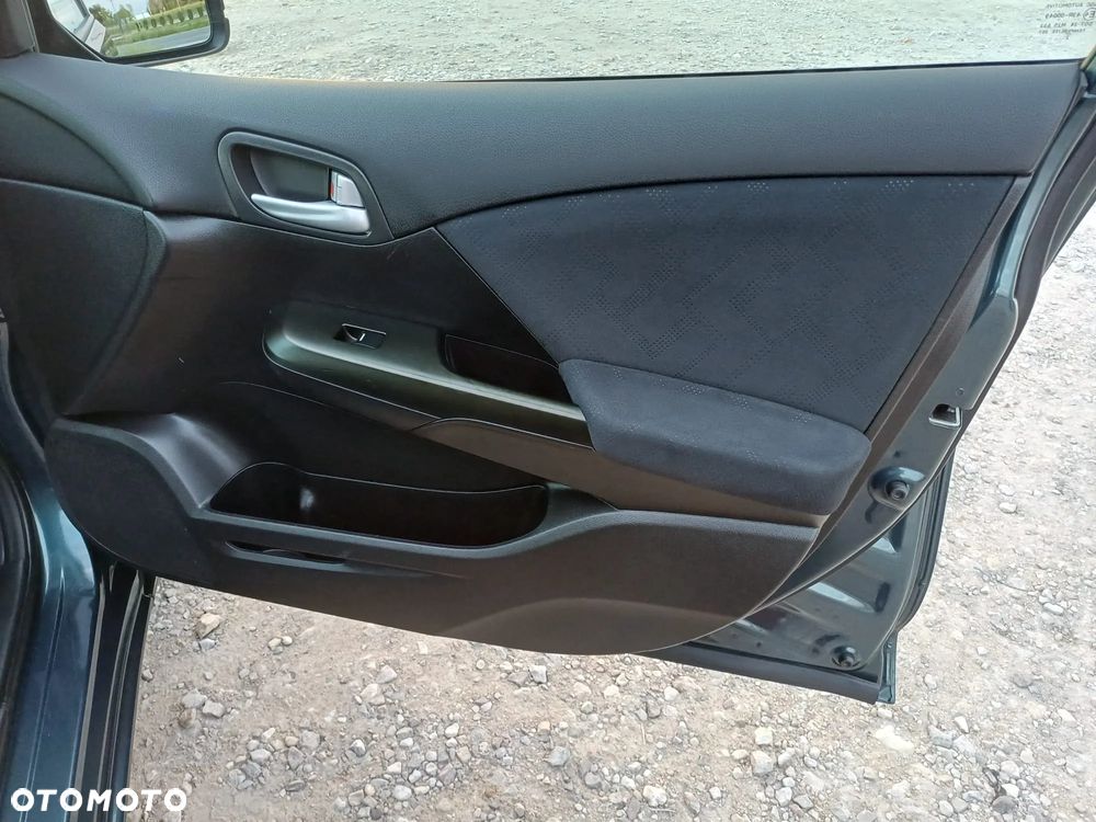 Honda Civic 1.6 i-DTEC Lifestyle Black Edition - 15