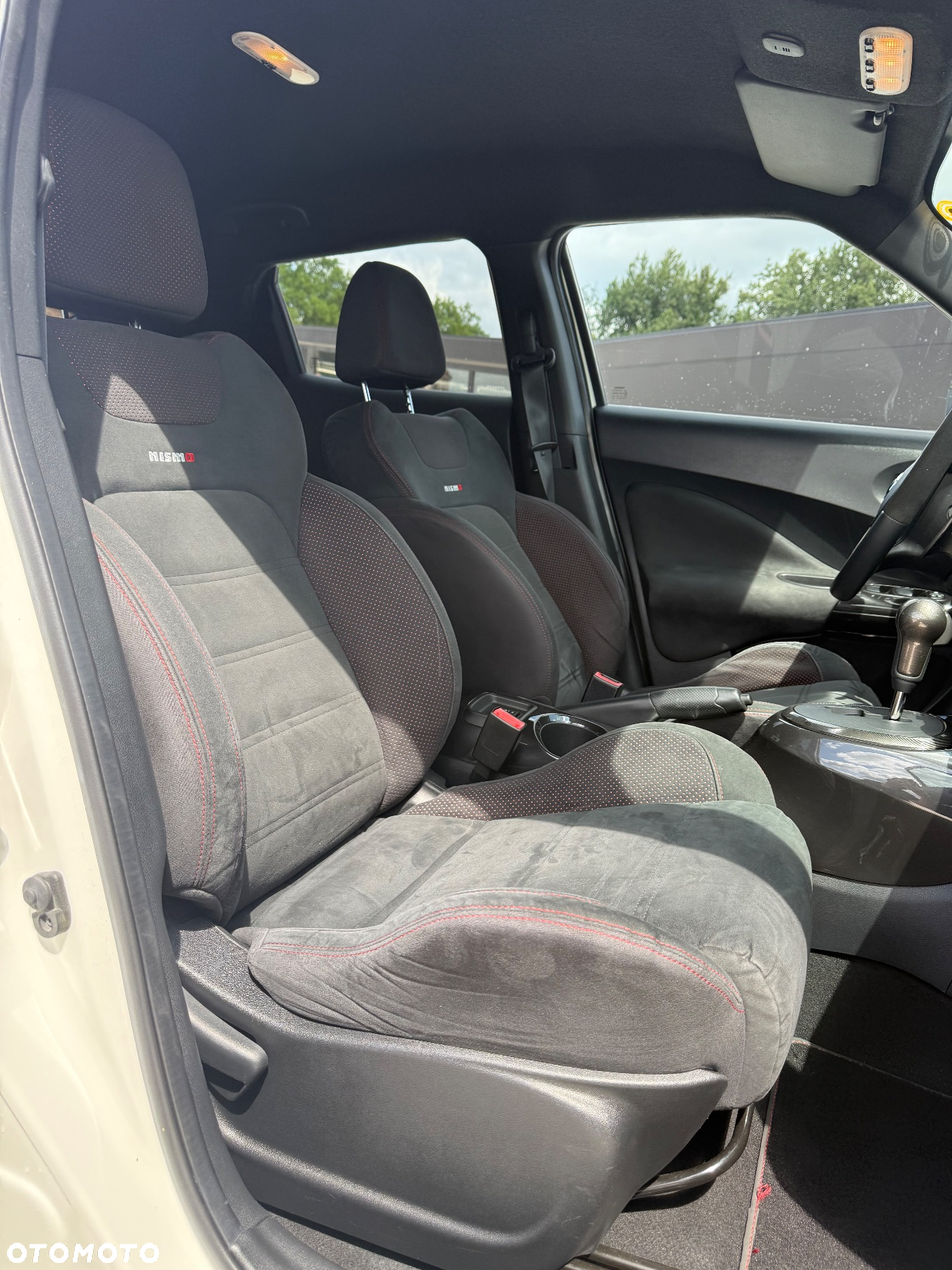 Nissan Juke 1.6 DIG-T Nismo RS 4WD Xtronic EU6 - 28
