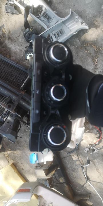 PANEL NAWIEWU KLIMATYZACJI Skoda Octavia ii lift - 1