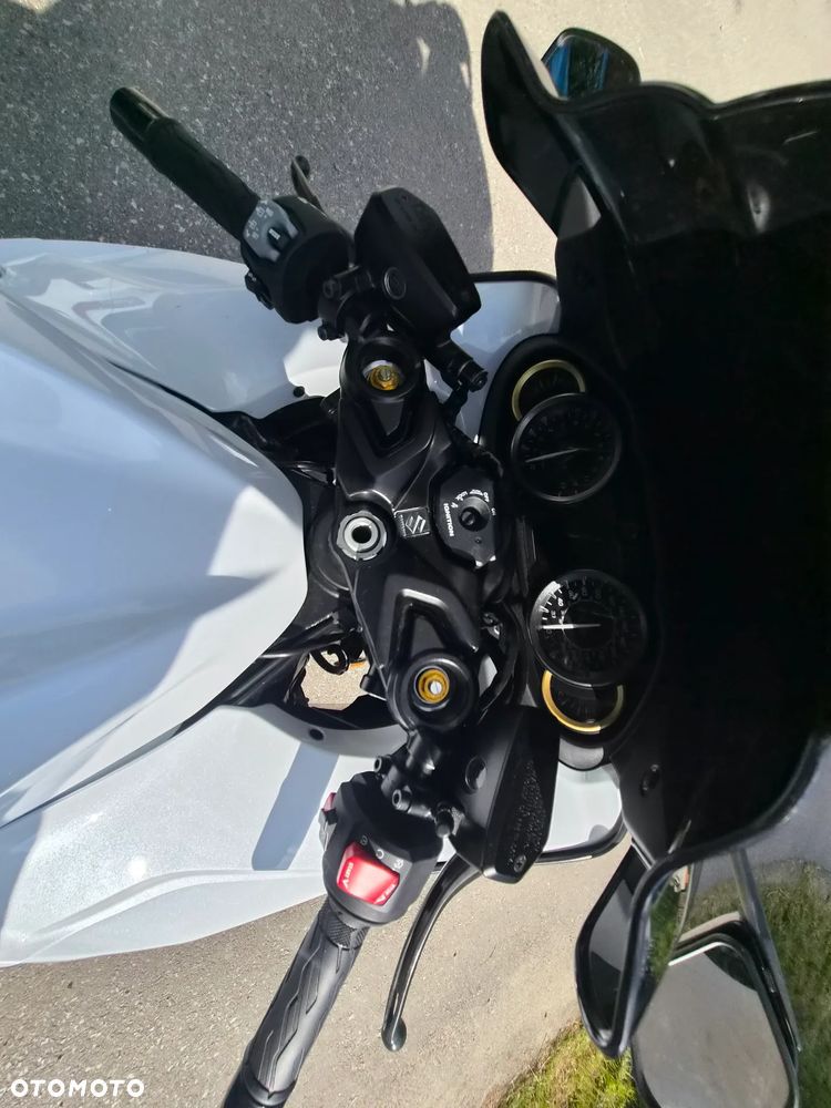 Suzuki Hayabusa - 7