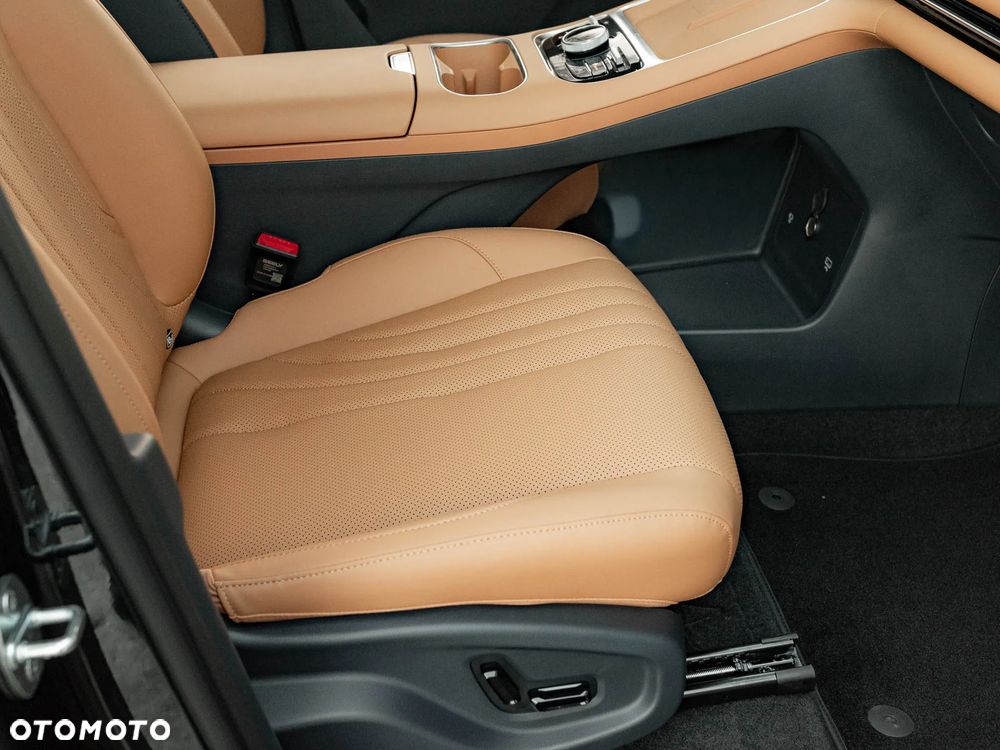 Geely Starray EM-i 1.5 PHEV Max - 24