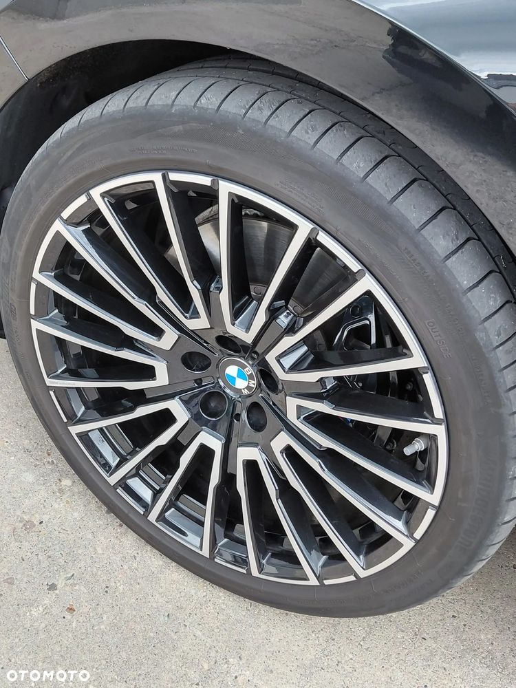 BMW Seria 7 - 12