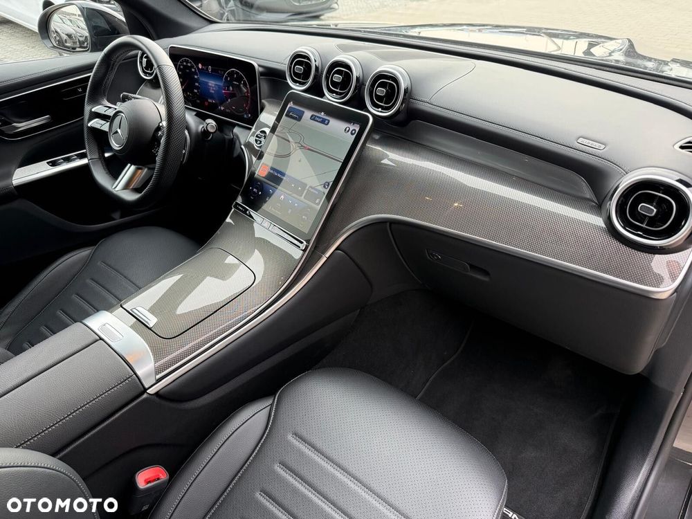 Mercedes-Benz GLC - 12