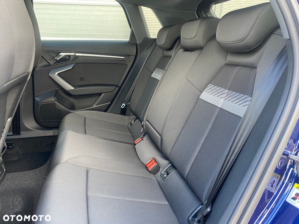 Audi A3 Sportback - 12
