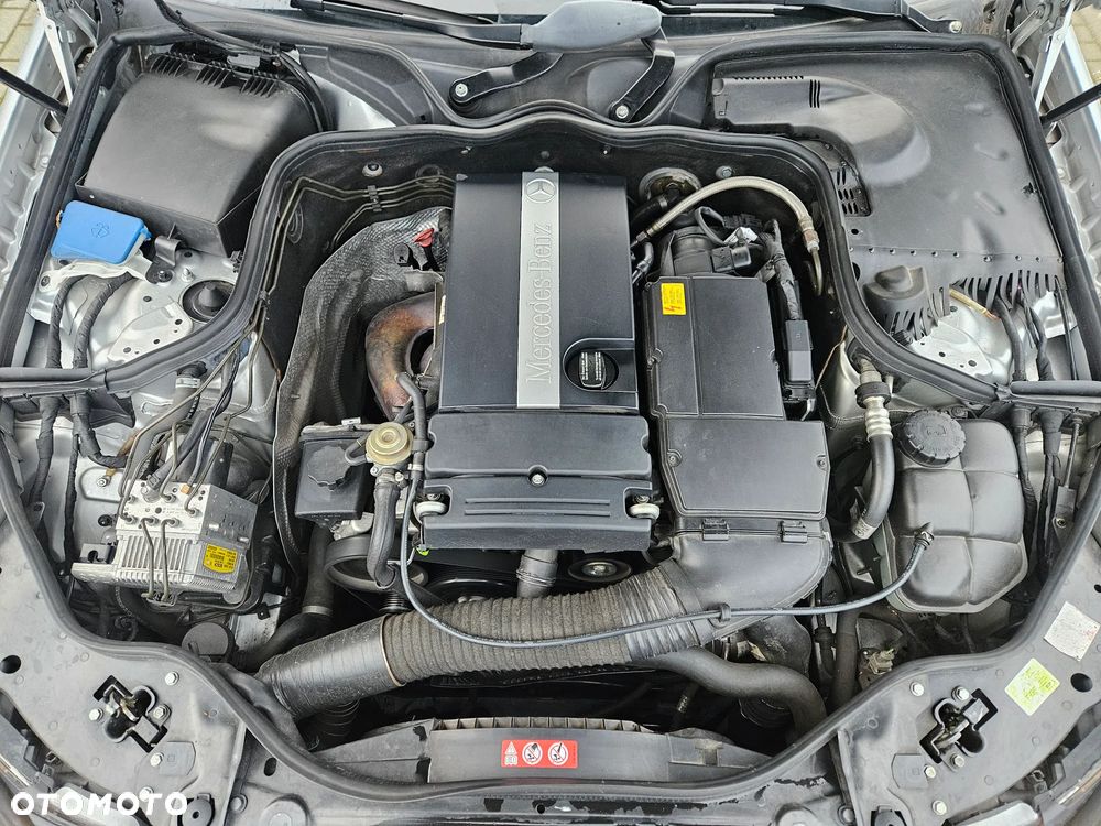 Mercedes-Benz Klasa E 200 Kompressor Automatik Classic - 35