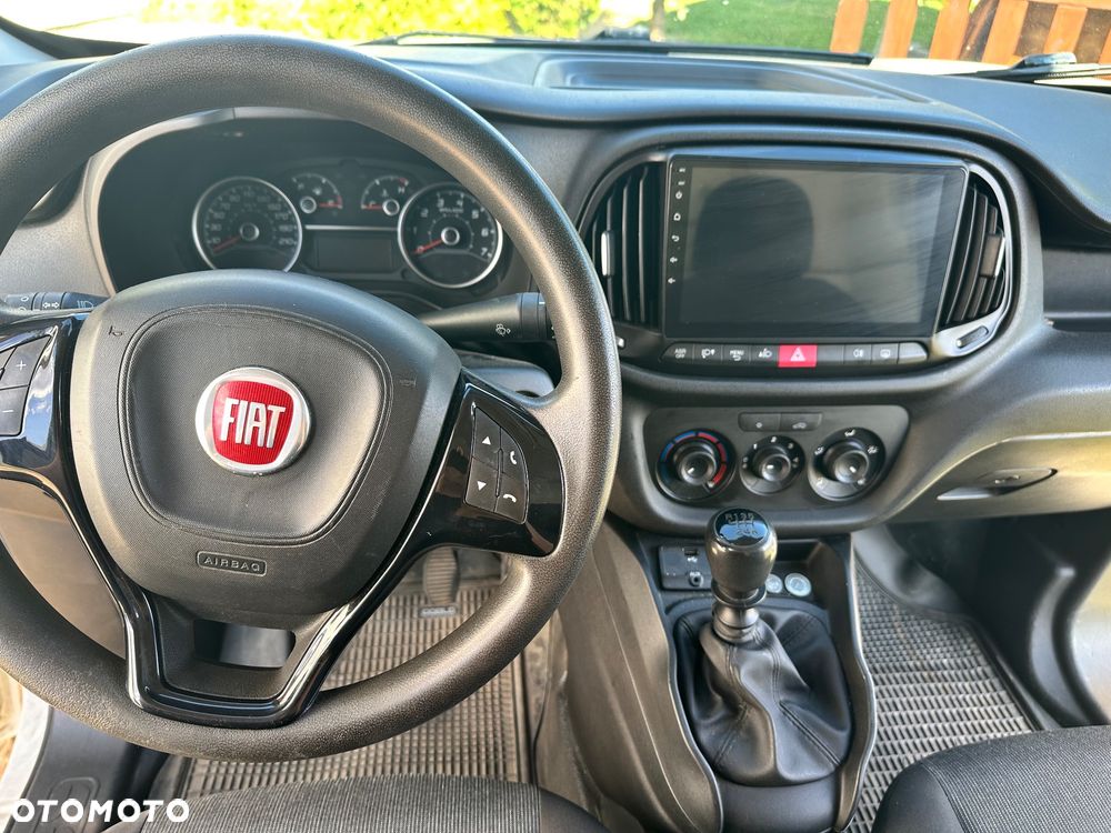 Fiat DOBLO 2.0 135km klima, hak, czujniki park, kamera, android 2015r, 6biegow - 28
