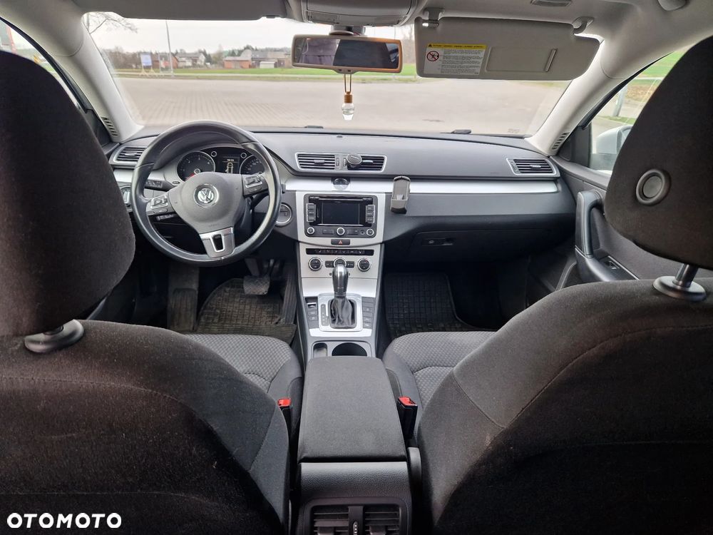 Volkswagen Passat 2.0 Blue TDI DSG SCR Trendline - 10