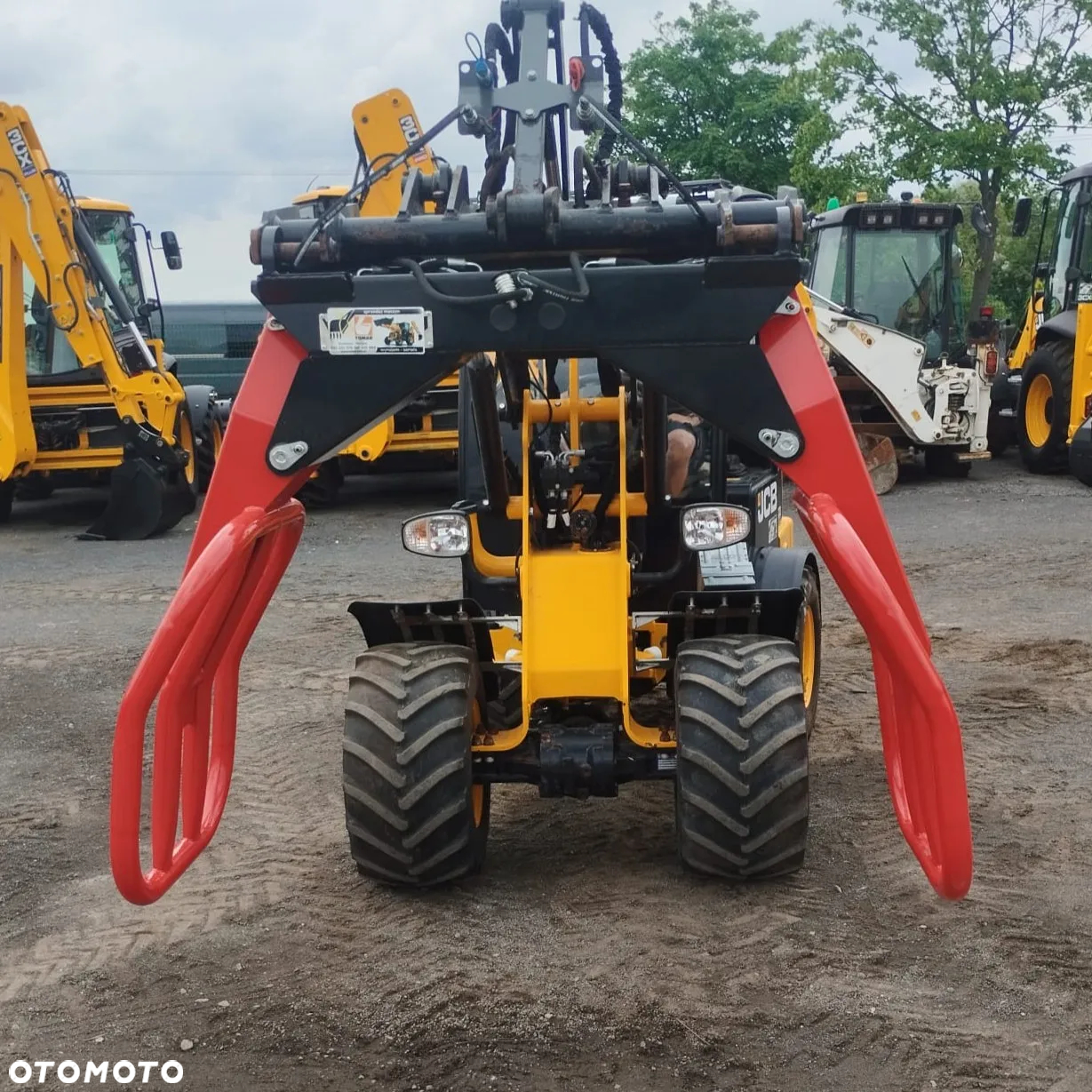 CHWYTAK DO BEL SIANA, BALOTÓW  2 SIŁOWNIKI JCB CAT KOMATSU CASE BOBCAT JOHN DEERE  NEW HOLLAND - 3