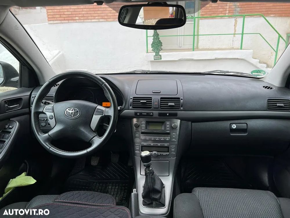 Toyota Avensis 2.2 D-CAT Elegance - 5