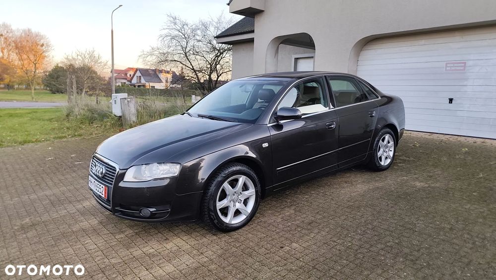 Audi A4 Limousine - 2