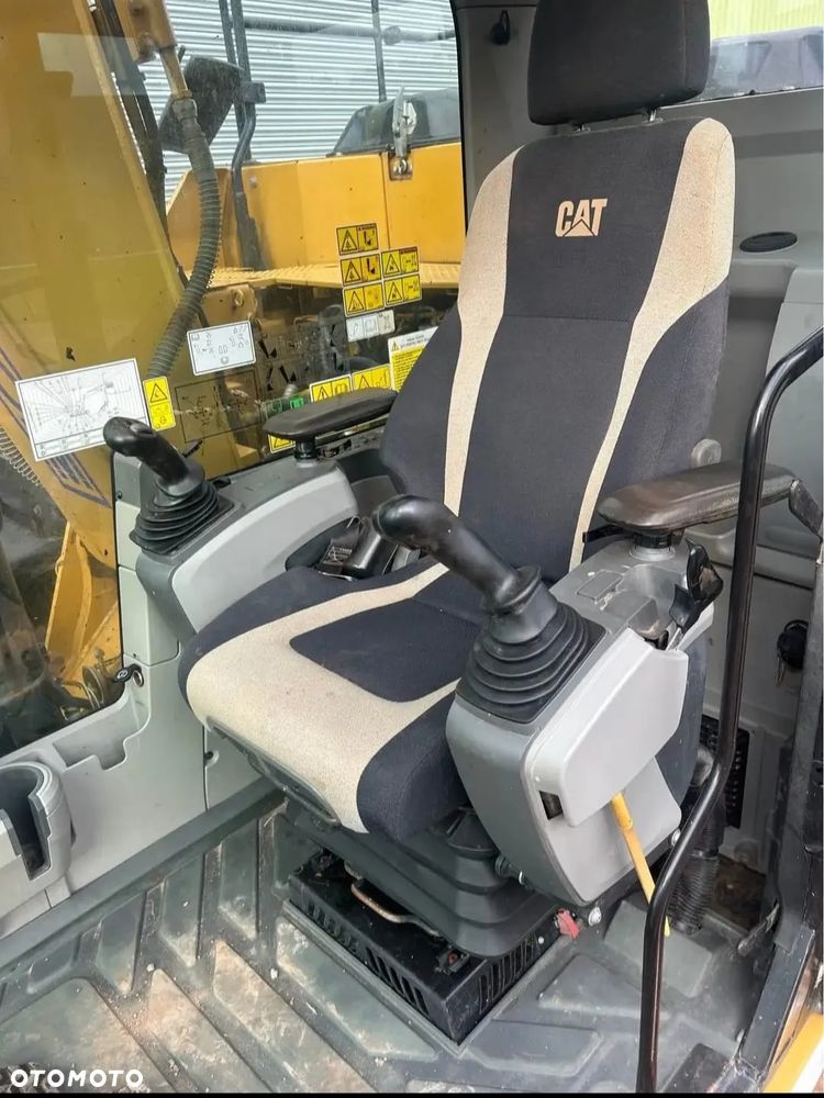 Caterpillar 312E - 2