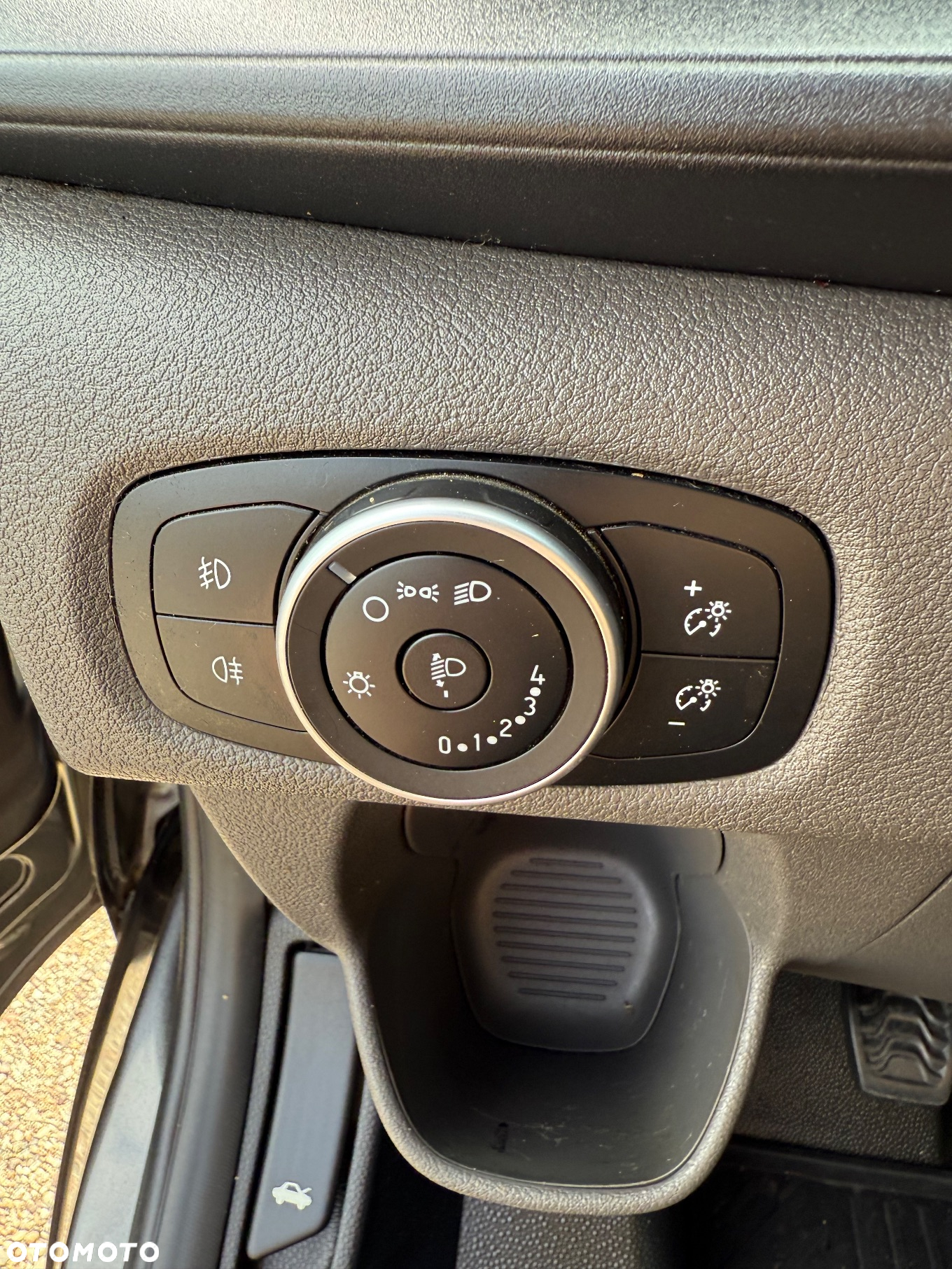 Ford TRANSIT CUSTOM 2.0 TDCI 130 KM SUPER STAN PIĘKNY I BOGATY OKAZJA - 18