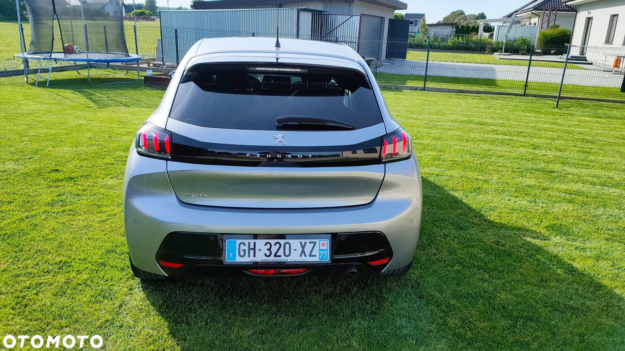 Peugeot 208 PureTech 100 Allure - 4