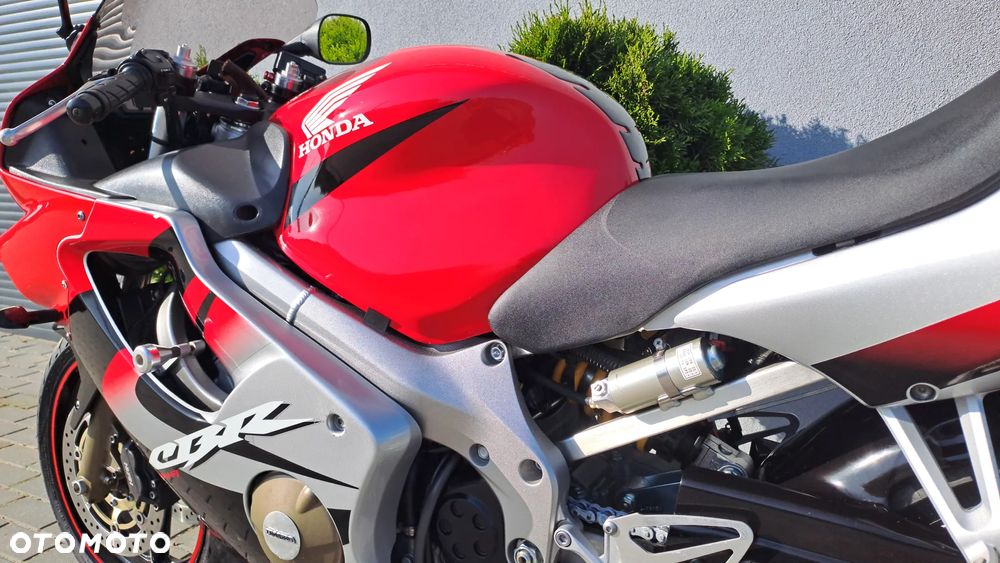 Honda CBR - 28