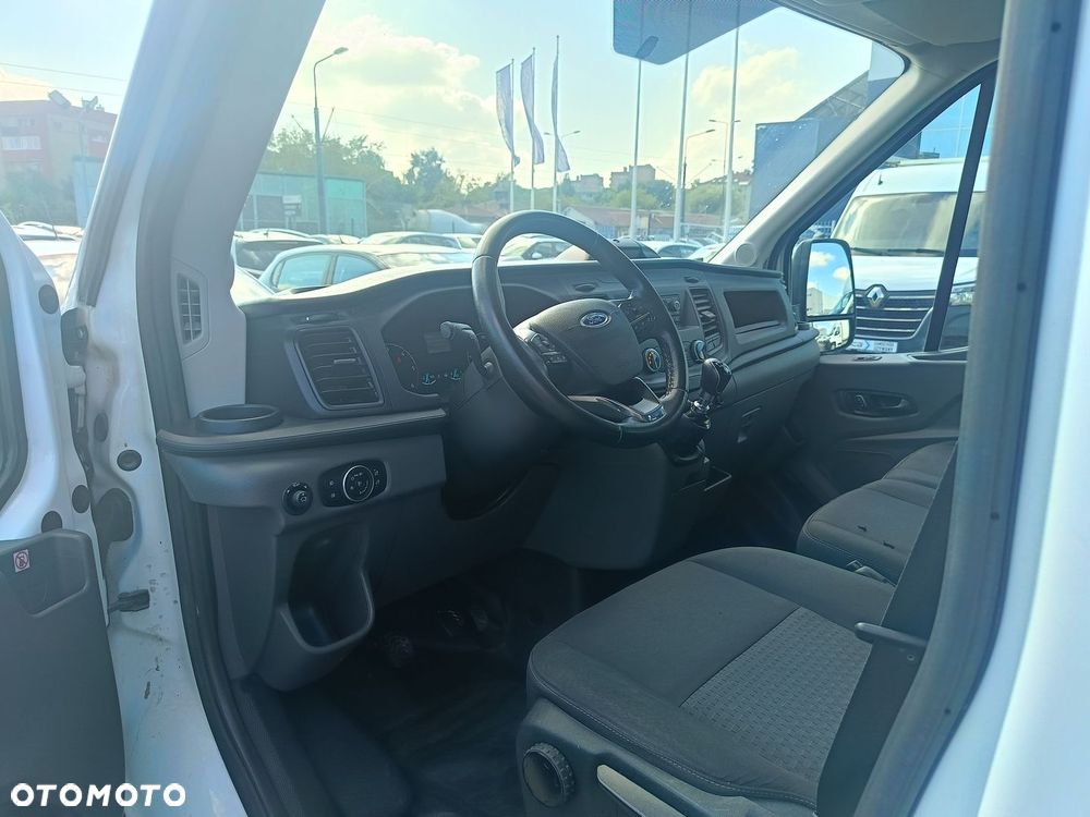 Ford Transit - 10