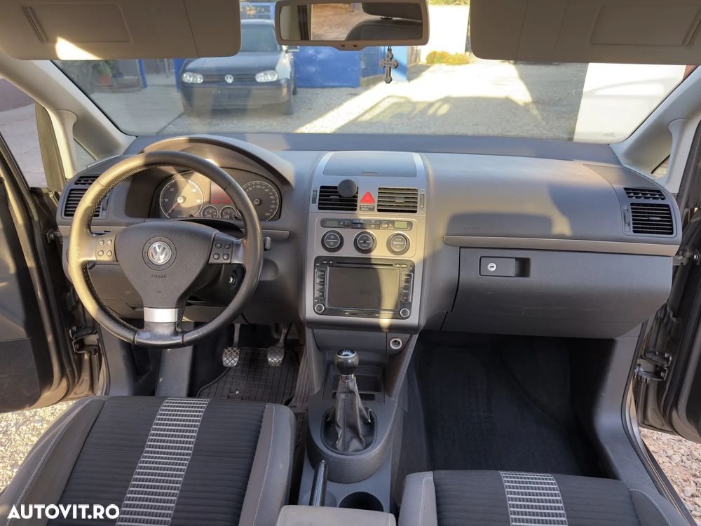 Volkswagen Touran 1.9 TDI DPF Highline - 14