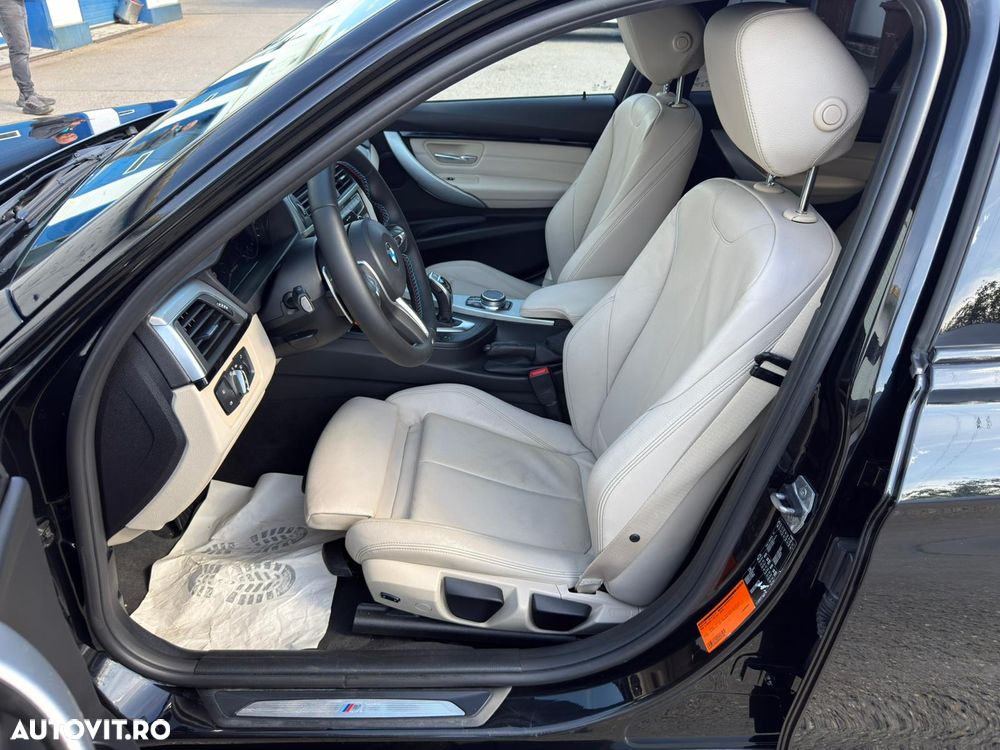 BMW Seria 3 320i Aut. M Sport - 38