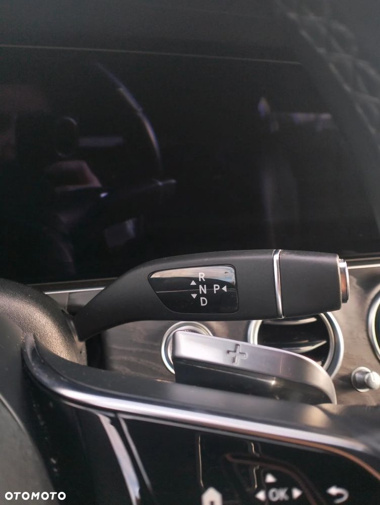 Mercedes-Benz Klasa E 220 d Avantgarde - 10