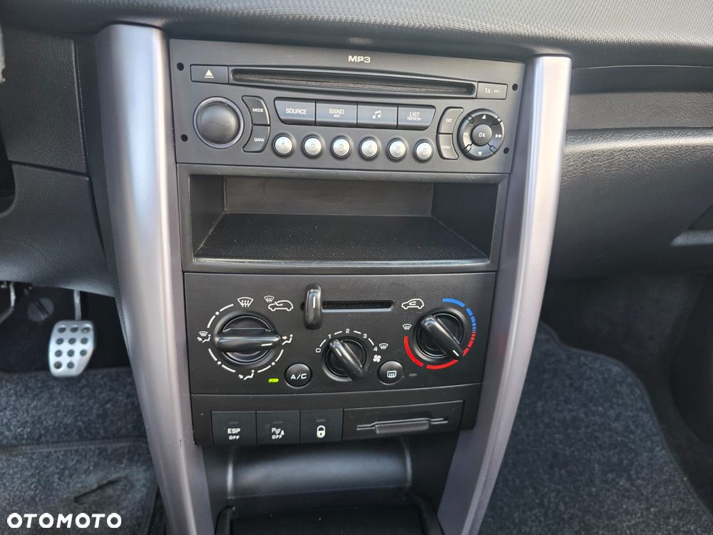 Peugeot 207 CC 1.6 Sport - 17