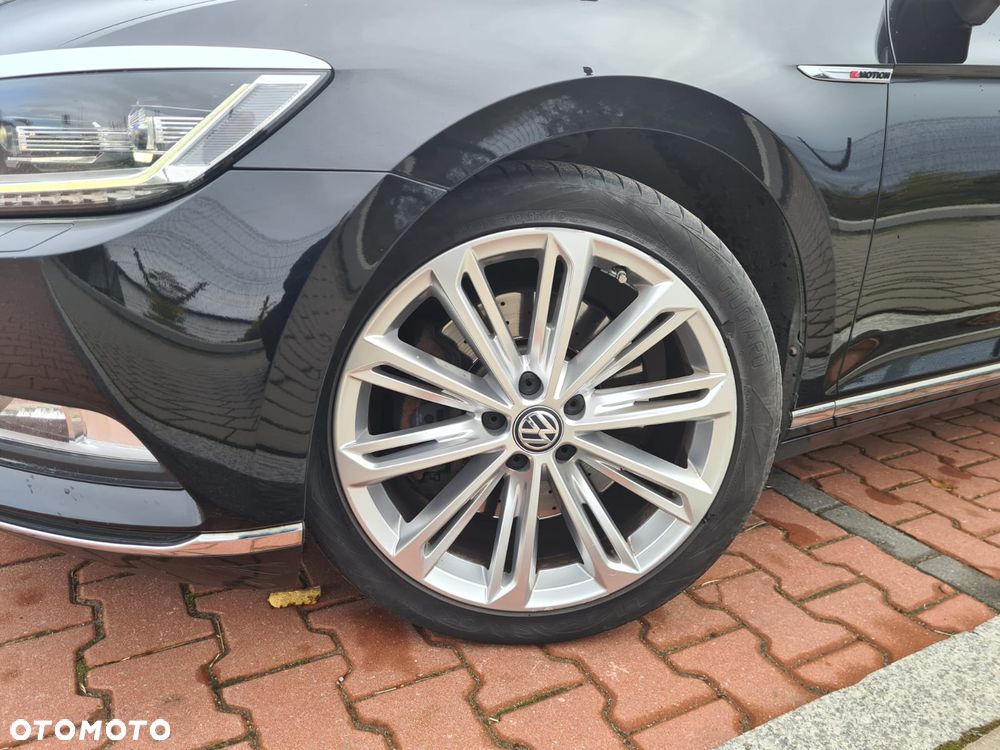 Volkswagen Passat 2.0 TDI Bi-Turbo BMT 4Mot Highline DSG - 14