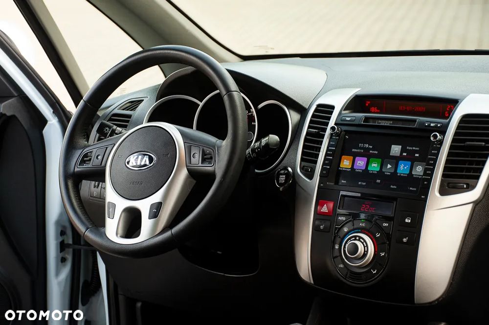 Kia Venga 1.4 CVVT Titanium Collection - 17