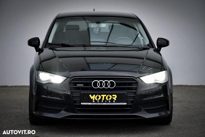 Audi A3 2.0 TDI quattro S tronic Sport - 2