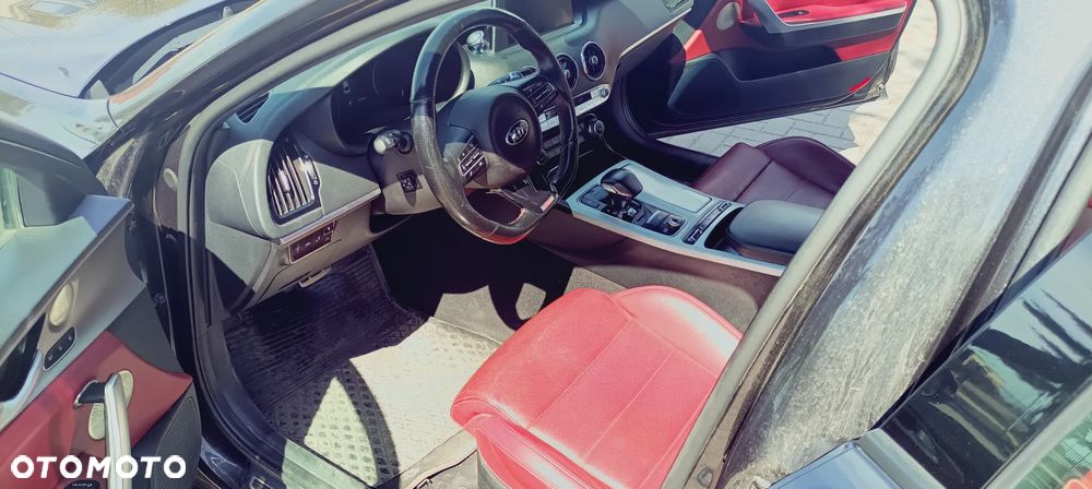 Kia Stinger 3.3 T-GDI V6 GT AWD - 13