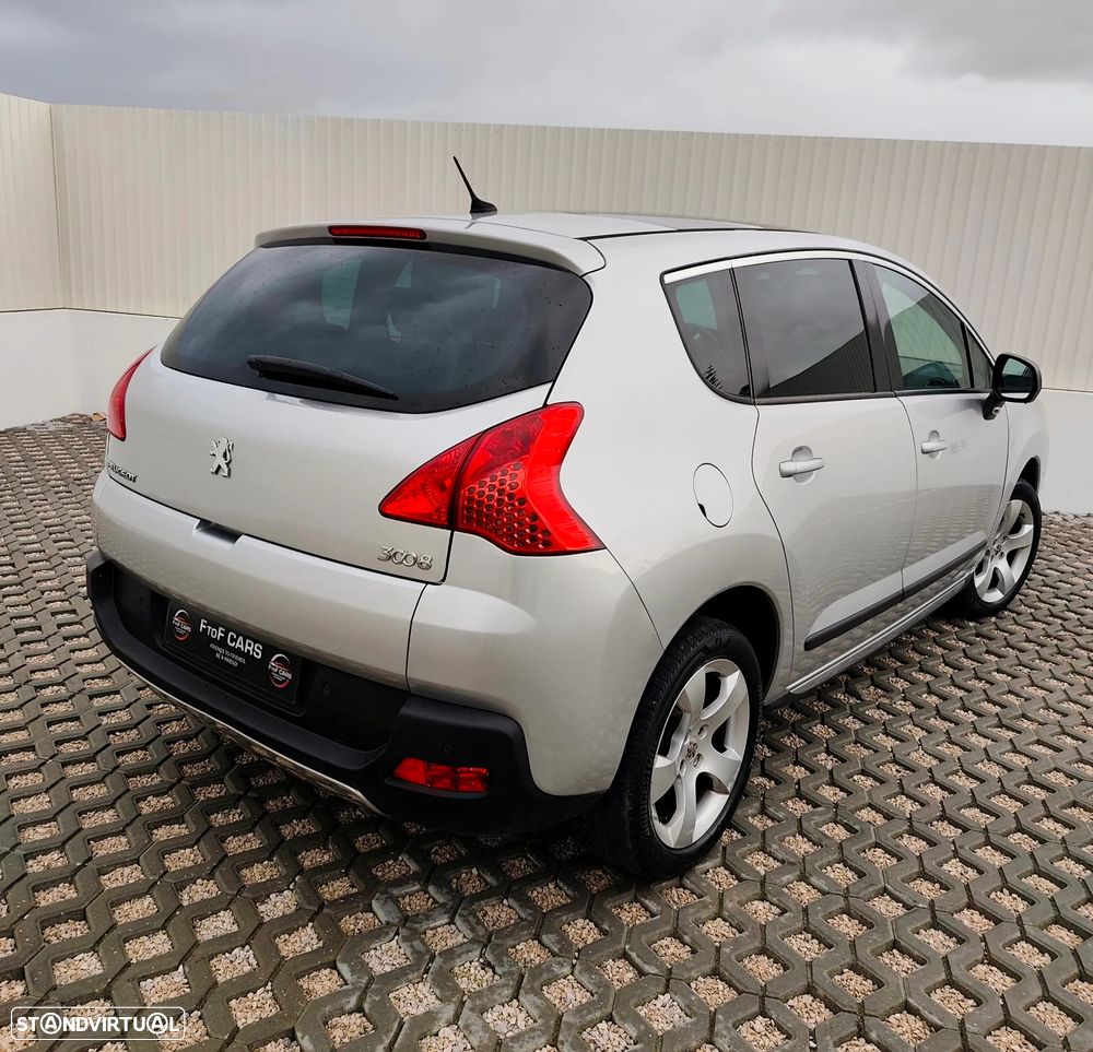 Peugeot 3008 1.6 HDi Executive - 4