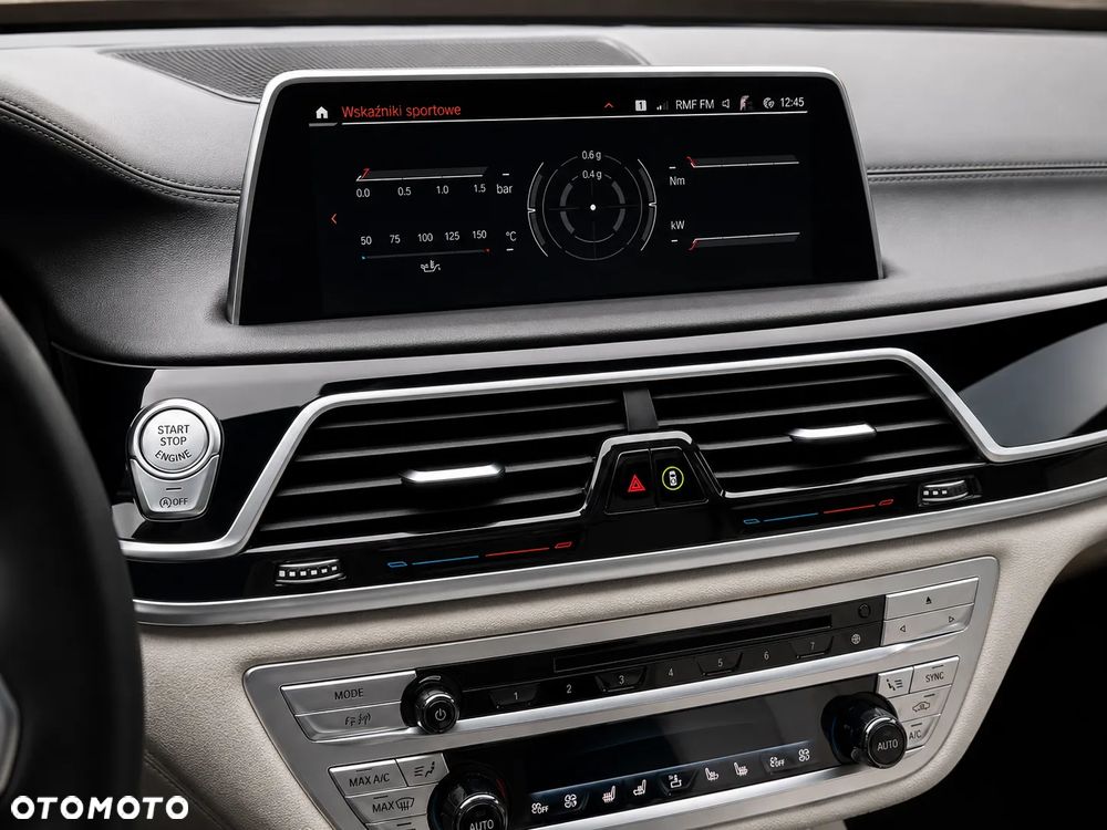 BMW Seria 7 750i xDrive sport - 23
