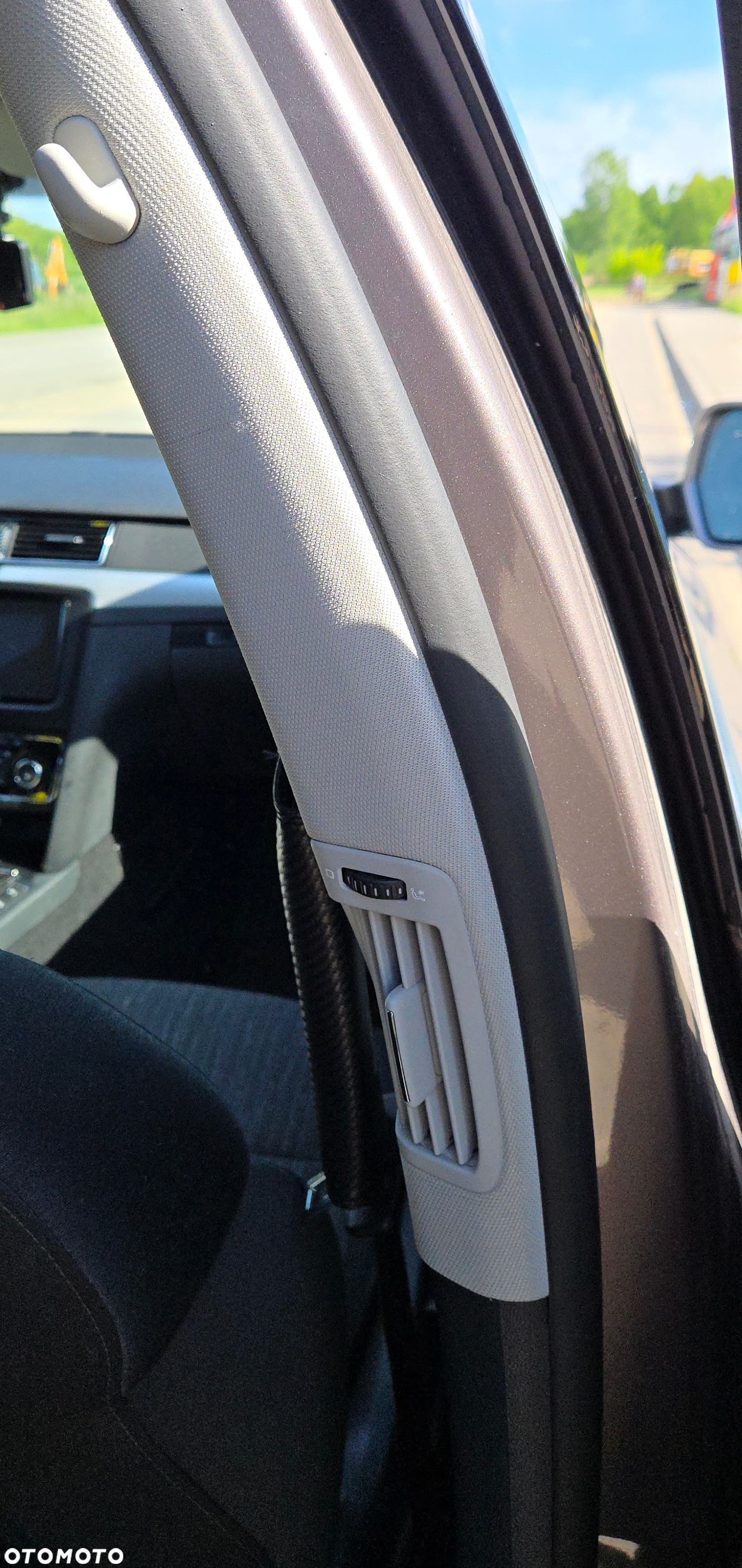 Skoda Superb 2.0 TDI Elegance DSG - 25