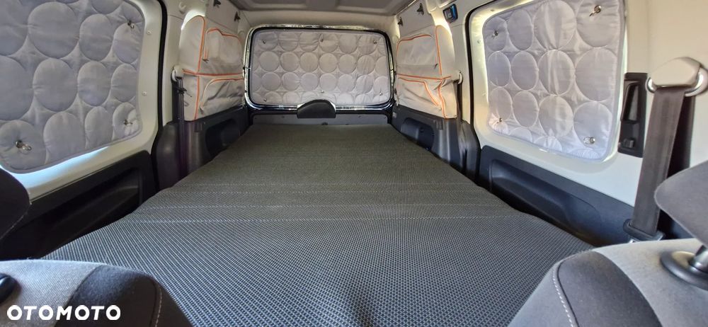 Volkswagen California - 15