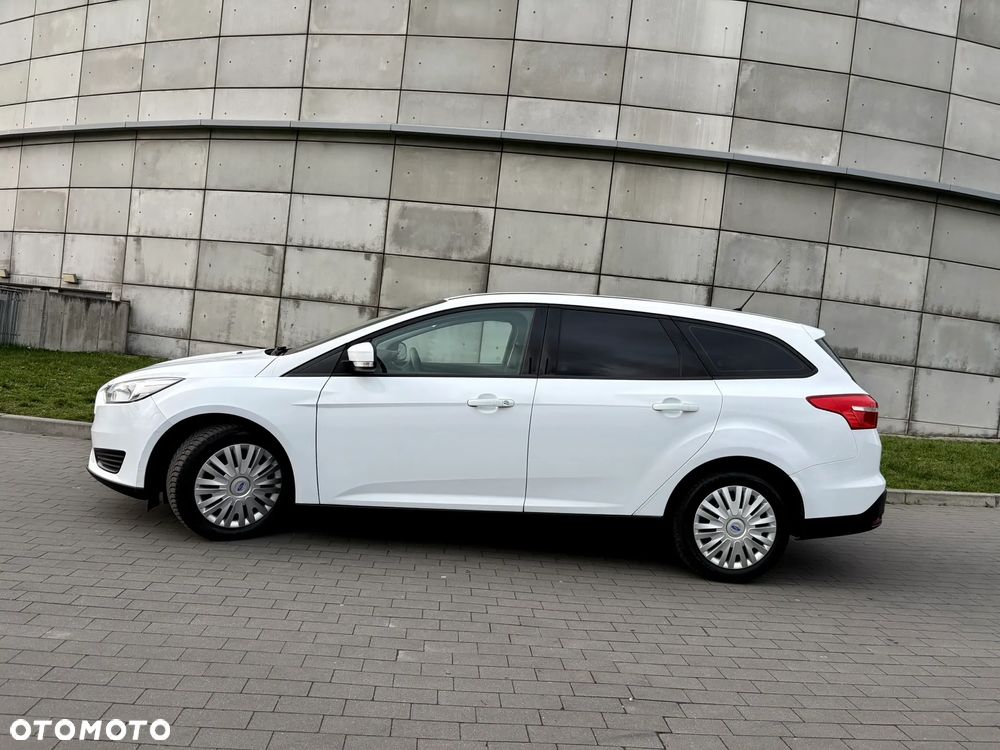 Ford Focus 1.0 EcoBoost 99g Trend - 6