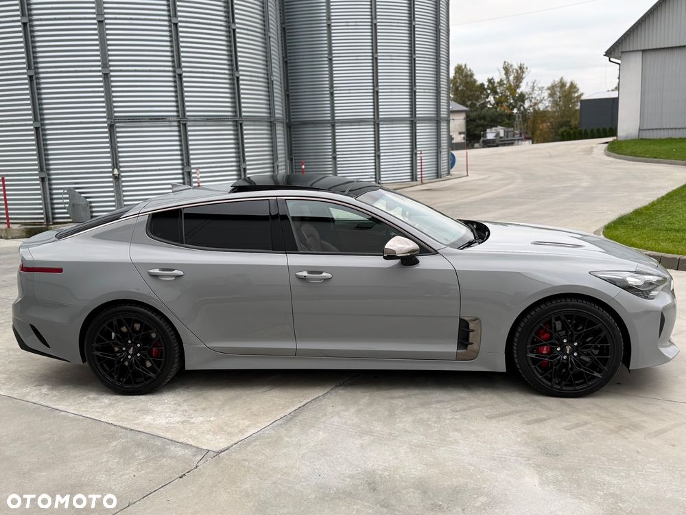 Kia Stinger 3.3 T-GDI V6 GT AWD - 17